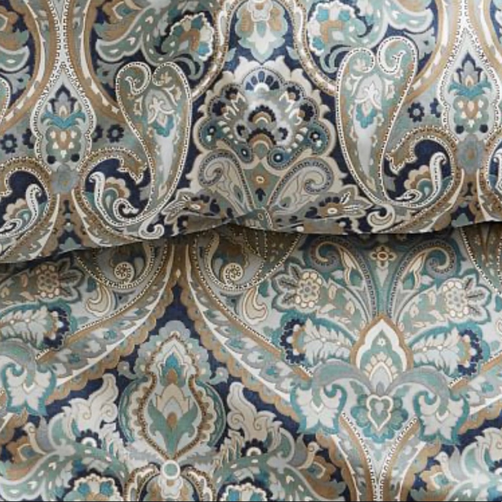 Pottery Barn MacKenna comforter